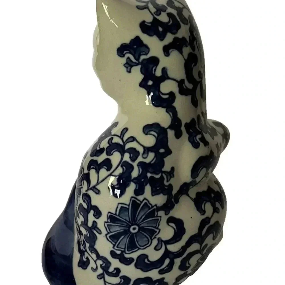 NEW Decorative Blue & White Floral 7.75